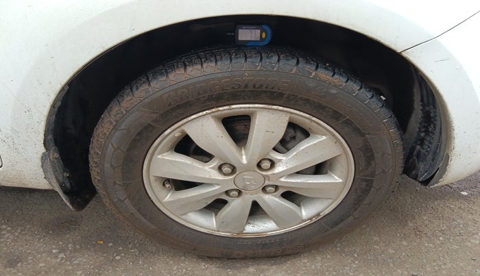 2011 Hyundai i20 MAGNA (O) 1.2, Petrol, Manual, 1,08,839 km, tyre