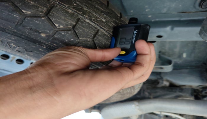 2025 Mahindra XUV700 AX7 Luxury Pack Diesel AT 7 STR, Diesel, Automatic, 5,818 km, tyre