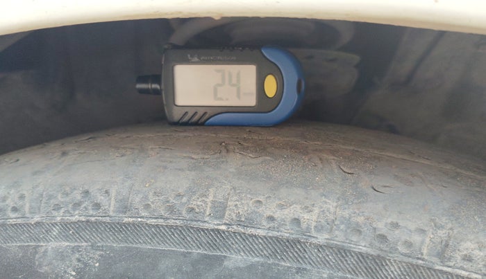 2013 Hyundai i20 SPORTZ 1.4 CRDI, Diesel, Manual, 1,47,878 km, tyre