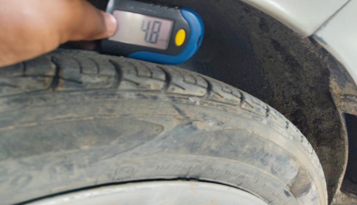 2017 Hyundai Grand i10 SPORTZ 1.1 CRDI, Diesel, Manual, 64,950 km, tyre