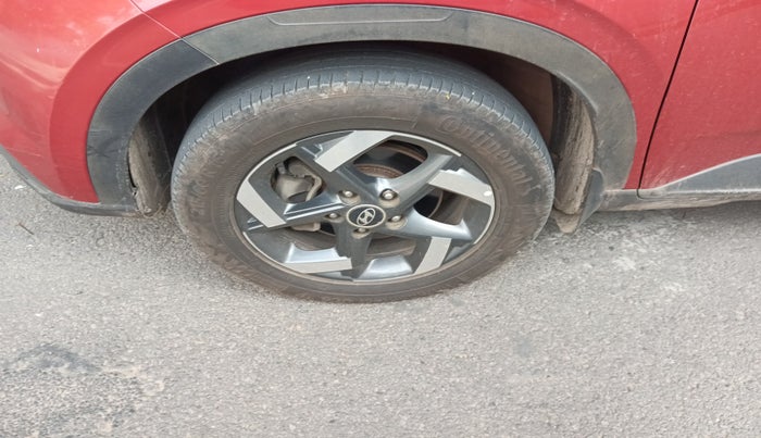2019 Hyundai VENUE SX 1.4 CRDI, Diesel, Manual, 78,108 km, tyre