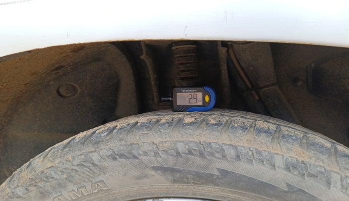 2013 Renault Duster 110 PS RXZ DIESEL, Diesel, Manual, 3,21,385 km, tyre