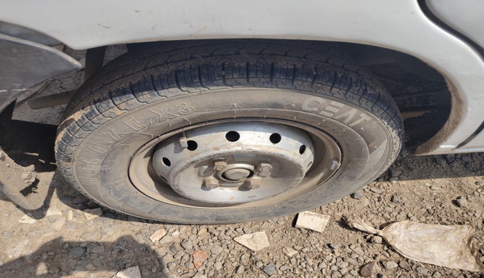 2010 Maruti Alto K10 LXI, Petrol, Manual, 1,35,511 km, tyre