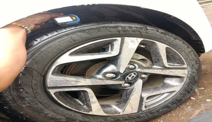 2023 Hyundai AURA SX 1.2 CNG, Petrol, Manual, 31,116 km, tyre