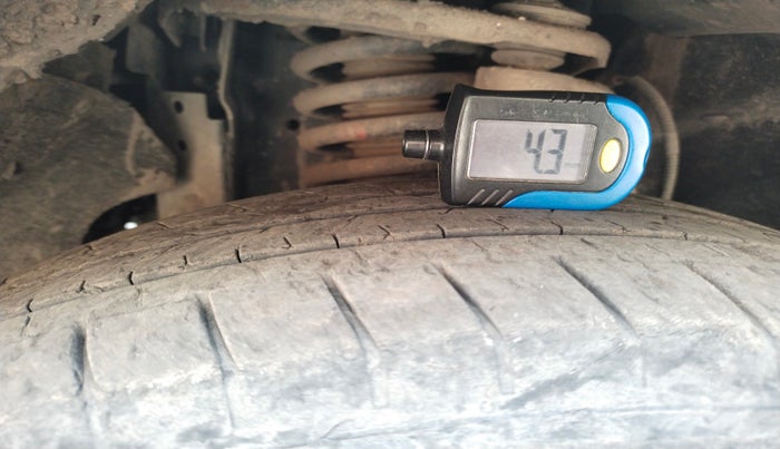 2019 Mahindra MARAZZO M8 7 STR, Diesel, Manual, 1,43,048 km, tyre