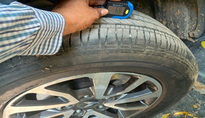 2025 Mahindra SCORPIO-N Z8 L PETROL AT 7 STR, Petrol, Automatic, 5,266 km, tyre