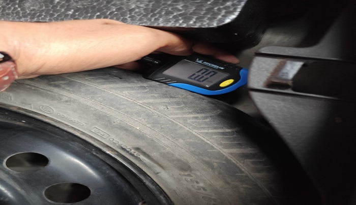 2014 Maruti Wagon R 1.0 VXI, Petrol, Manual, 22,806 km, tyre