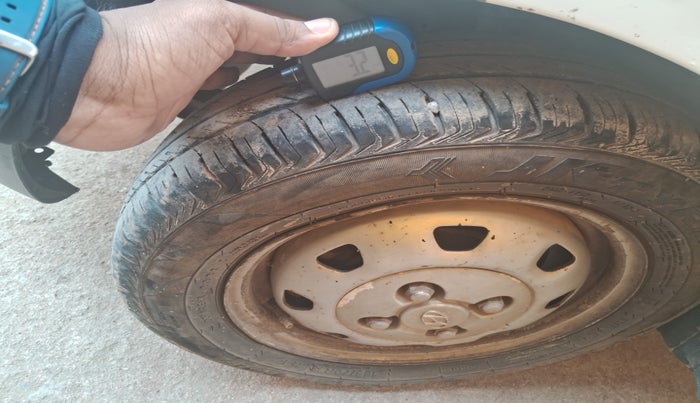 2011 Hyundai Santro Xing GL, Petrol, Manual, 67,749 km, tyre