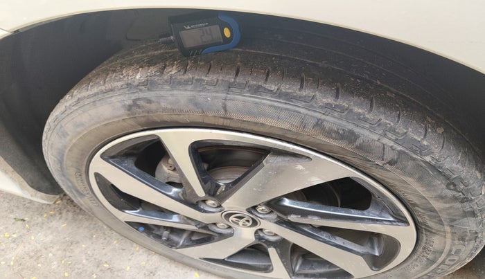 2023 Toyota Glanza V, Petrol, Manual, 1,01,202 km, tyre