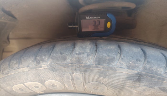 2011 Hyundai Santro Xing GLS, Petrol, Manual, 1,23,528 km, tyre