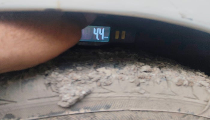 2014 Hyundai Verna FLUIDIC 1.6 CRDI SX AT, Diesel, Automatic, 1,45,000 km, tyre