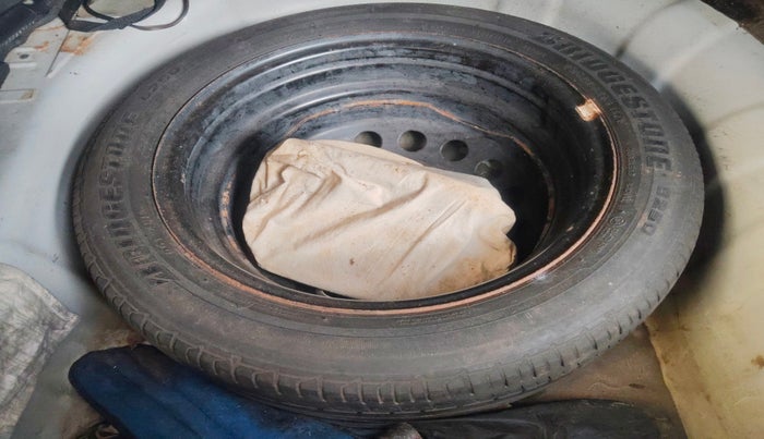 2014 Hyundai Verna FLUIDIC 1.6 CRDI SX AT, Diesel, Automatic, 1,45,000 km, tyre