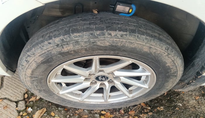 2017 Maruti Swift Dzire TOUR DIESEL, Diesel, Manual, 1,36,806 km, tyre