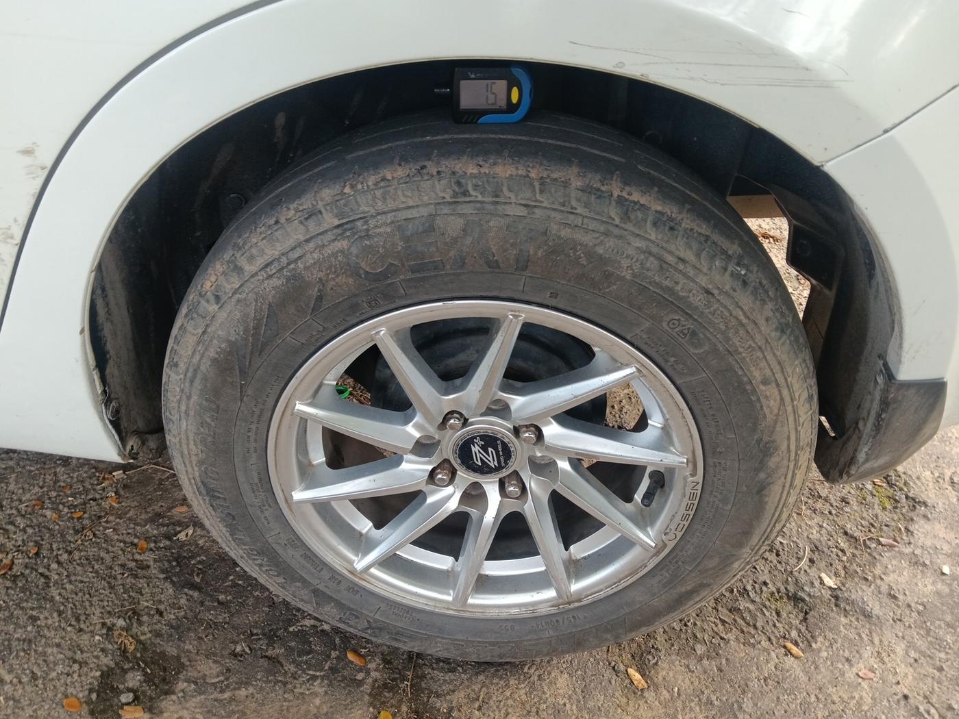 2017 Maruti Swift Dzire TOUR DIESEL, Diesel, Manual, 1,36,806 km, tyre
