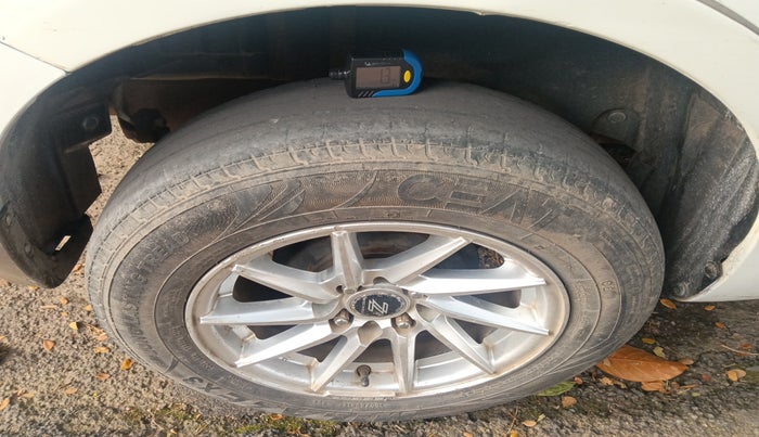 2017 Maruti Swift Dzire TOUR DIESEL, Diesel, Manual, 1,36,806 km, tyre