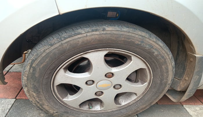 2013 Chevrolet Enjoy 1.4 LTZ 7 STR, Petrol, Manual, 47,622 km, tyre