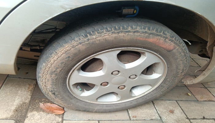 2013 Chevrolet Enjoy 1.4 LTZ 7 STR, Petrol, Manual, 47,622 km, tyre