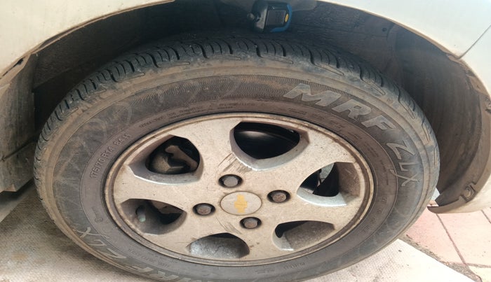 2013 Chevrolet Enjoy 1.4 LTZ 7 STR, Petrol, Manual, 47,622 km, tyre