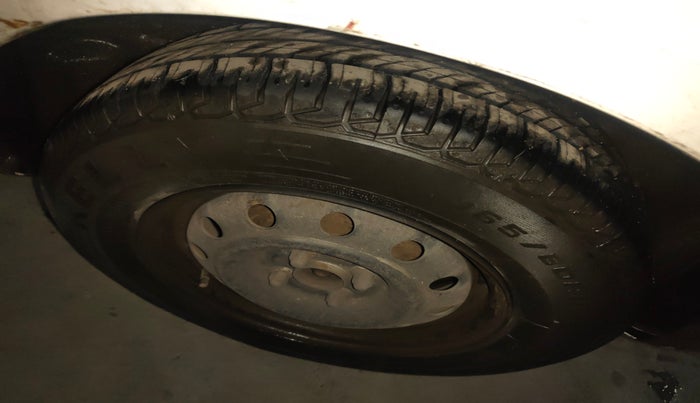 2011 Maruti Ritz LXI, Petrol, Manual, 63,284 km, tyre