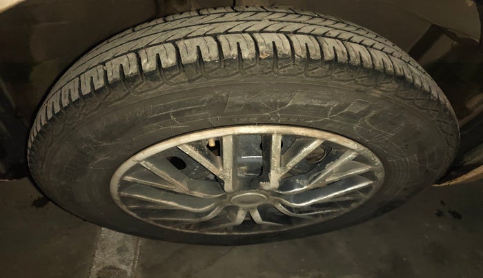 2011 Maruti Ritz LXI, Petrol, Manual, 63,284 km, tyre