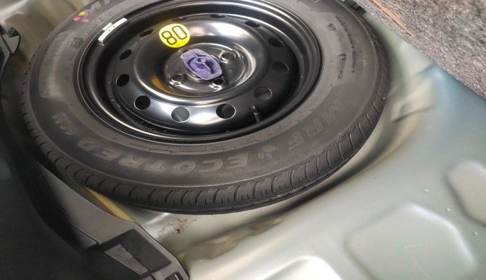 2024 Maruti Swift ZXi Plus Dual Tone, Petrol, Manual, 15,031 km, tyre