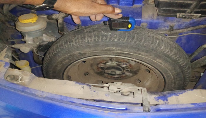 2015 Tata Nano TWIST XTA, Petrol, Automatic, 25,929 km, tyre