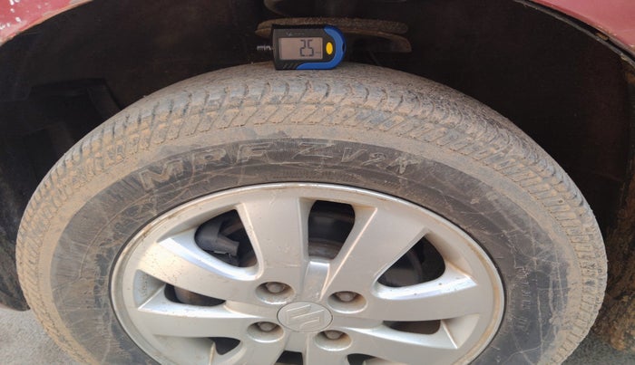 2010 Maruti Ritz ZXI, Petrol, Manual, 68,457 km, tyre