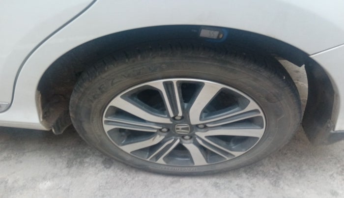 2022 Honda Amaze 1.2L I-VTEC VX CVT, Petrol, Automatic, 17,550 km, tyre