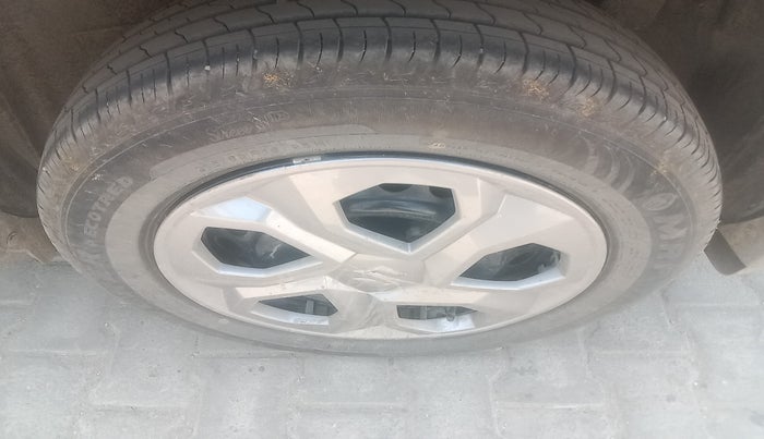 2024 Maruti BREZZA VXI, Petrol, Manual, 17,137 km, tyre