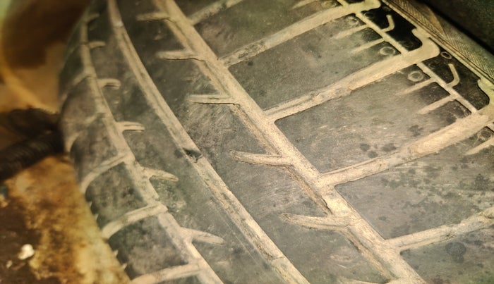 2014 Fiat Punto EVO ACTIVE 1.3 MULTIJET, Diesel, Manual, 88,000 km, tyre