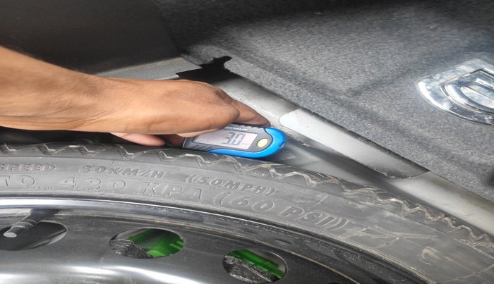 2013 Audi A6 2.0 TDI PREMIUM, Diesel, Automatic, 51,433 km, tyre