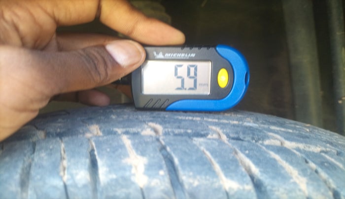 2017 Datsun Redi Go T (O), Petrol, Manual, 32,884 km, tyre