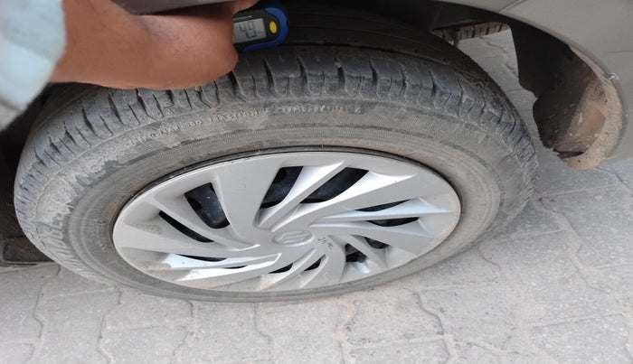2022 Maruti Ertiga VXI SHVS, Petrol, Manual, 27,742 km, tyre