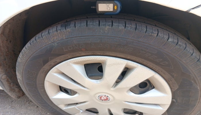 2019 Maruti Dzire VDI, Diesel, Manual, 2,85,102 km, tyre