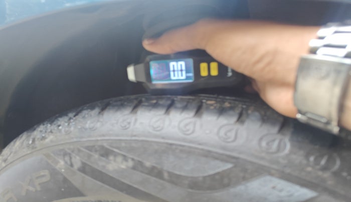 2010 Maruti Ritz VXI, Petrol, Manual, 61,868 km, tyre