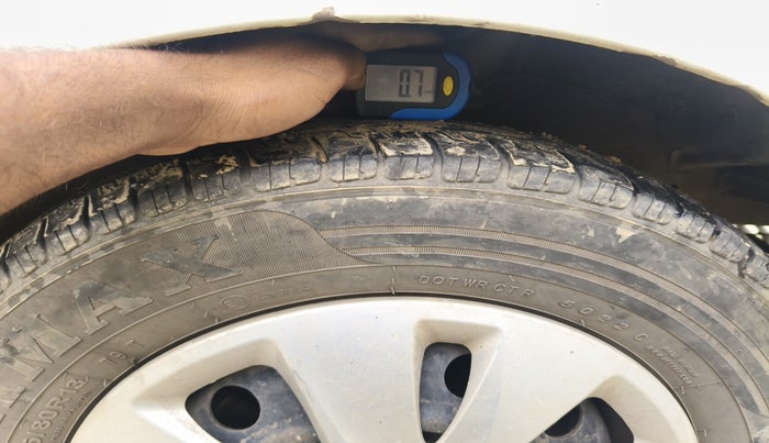 2011 Hyundai i10 MAGNA 1.2, Petrol, Manual, 1,43,316 km, tyre