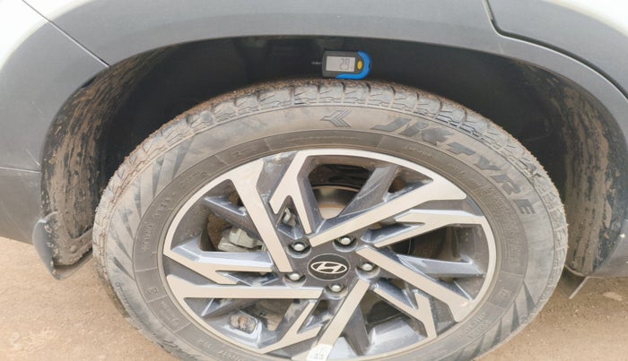 2024 Hyundai Creta SX (O) 1.5 DIESEL AT, Diesel, Automatic, 33,402 km, tyre