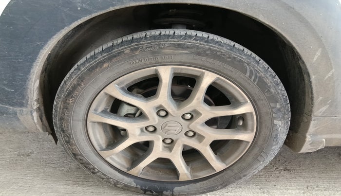 2024 Maruti XL6 ZETA CNG, Petrol, Manual, 8,719 km, tyre