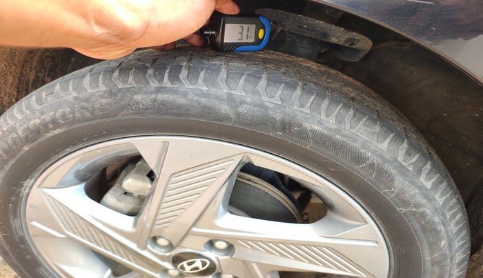 2022 Hyundai Verna SX 1.5 VTVT, Petrol, Manual, 50,918 km, tyre