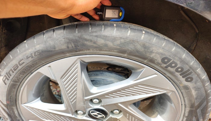 2022 Hyundai Verna SX 1.5 VTVT, Petrol, Manual, 50,918 km, tyre