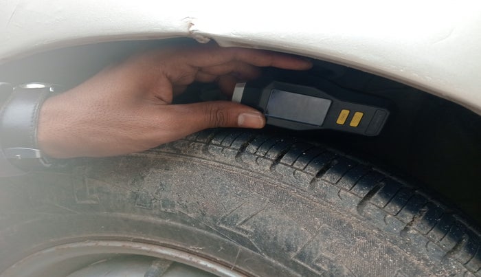 2012 Hyundai i10 ERA 1.1 LPG, Petrol, Manual, 69,403 km, tyre