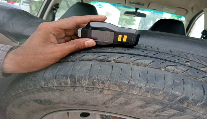 2012 Hyundai i10 ERA 1.1 LPG, Petrol, Manual, 69,403 km, tyre