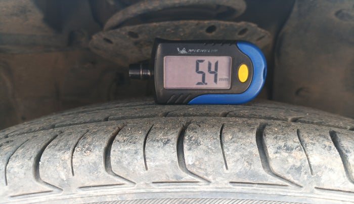 2015 Honda Amaze 1.5L I-DTEC S, Diesel, Manual, 90,176 km, tyre