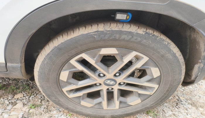 2022 Hyundai VENUE SX (O) 1.5 CRDI, Diesel, Manual, 81,123 km, tyre