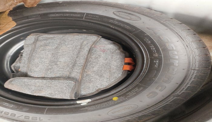 2022 Hyundai VENUE SX (O) 1.5 CRDI, Diesel, Manual, 81,123 km, tyre