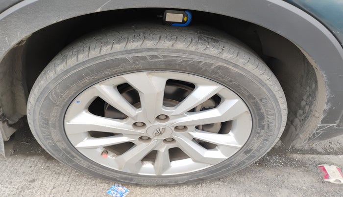 2021 Mahindra XUV300 W8 1.2 PETROL, Petrol, Manual, 76,085 km, tyre