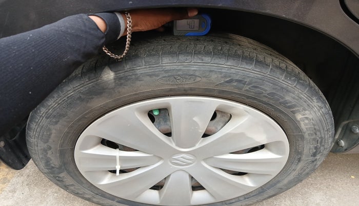 2018 Maruti Ertiga VXI, Petrol, Manual, 26,740 km, tyre