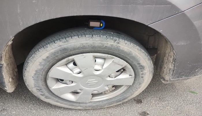 2012 Maruti Wagon R 1.0 LXI CNG, Petrol, Manual, 44,811 km, tyre