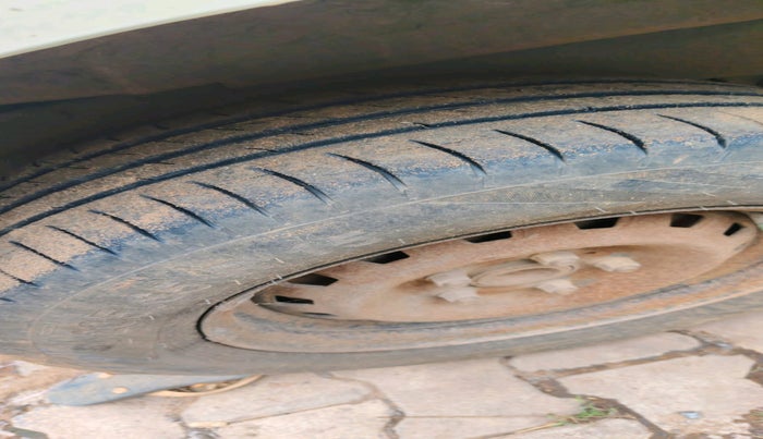 2013 Mahindra Quanto C6, Diesel, Manual, 87,732 km, tyre