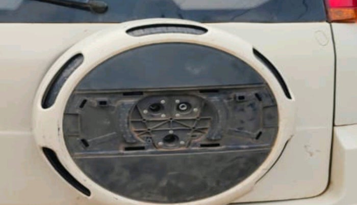 2013 Mahindra Quanto C6, Diesel, Manual, 87,732 km, tyre